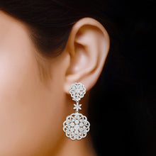 Load image into Gallery viewer, The argentate dangle earrings
