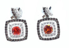 Load image into Gallery viewer, Square By Square Earring - Saivi Jewels
