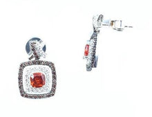 Load image into Gallery viewer, Square By Square Earring - Saivi Jewels
