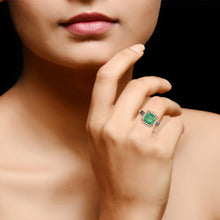 Load image into Gallery viewer, The emerald-stone drop ring
